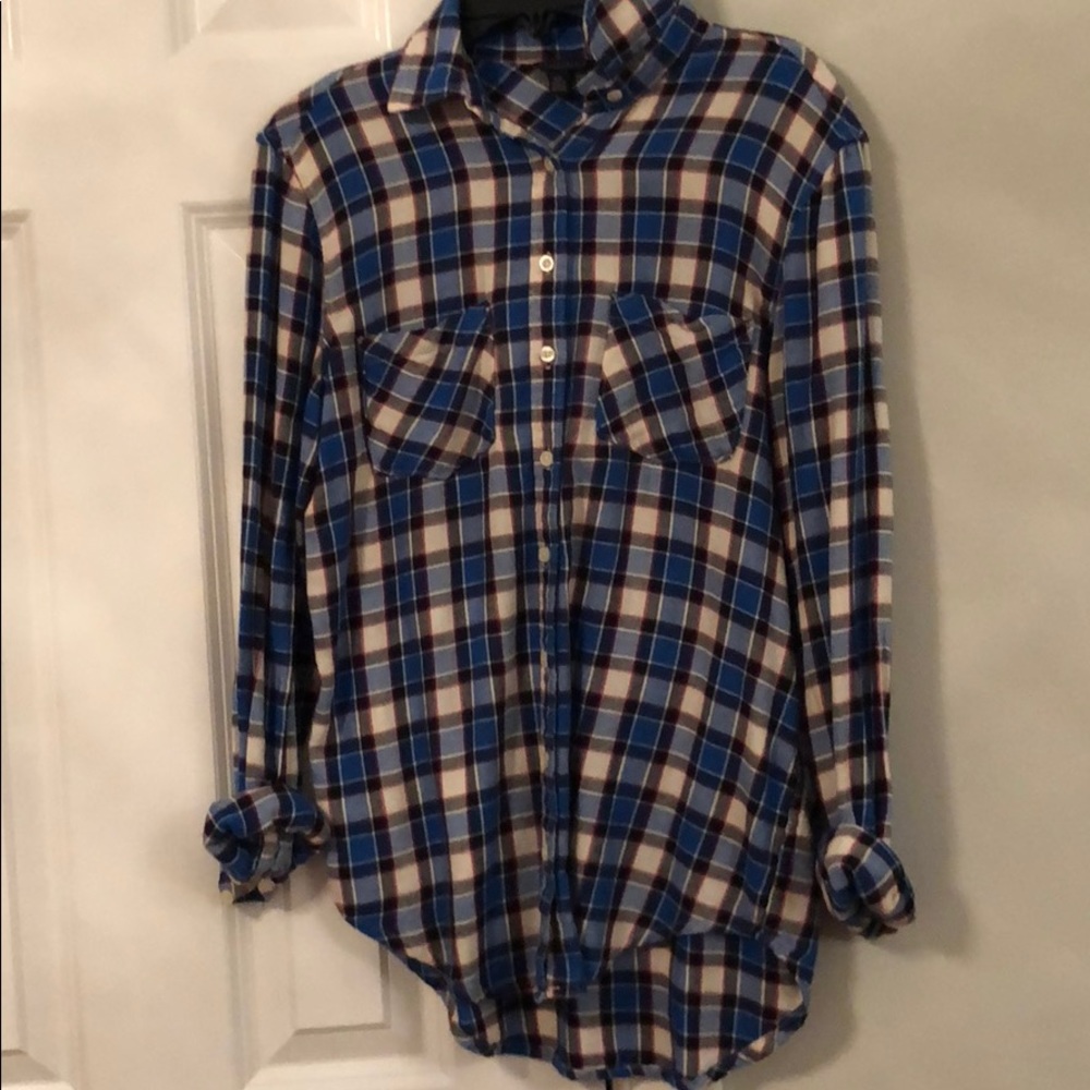 Blue plaid long sleeve button up